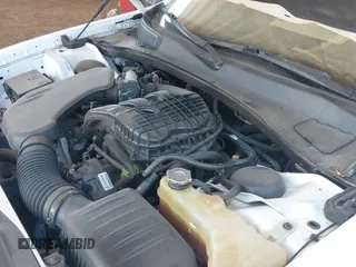 2016 Chrysler 300 C с VIN 2C3CCAEG2GH161220, выставлен на аукционе IAAI как лот 42817437 с пробегом 111 000 миль миль и . История ставок и продаж доступна на DreamBid. Изображение 18.