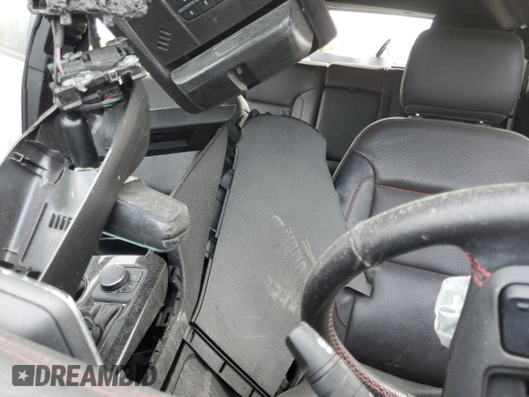 2020 Chevrolet Blazer RS z VIN 3GNKBERS2LS631437, wystawiony jako Copart lot #85185324 z przebiegiem Nie podano mil oraz Nie do naprawy • Non repairable. Historia ofert i sprzedaży dostępna na DreamBid. Obrazek 10.