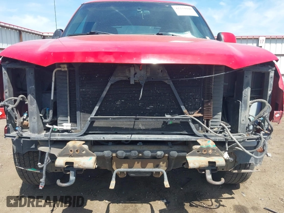 2002 Chevrolet Avalanche with VIN 3GNEK13T42G162893, listed as a IAAI auction lot 42234440 with 215,541 mi miles and . Bid and sale history available at DreamBid. Image 6.