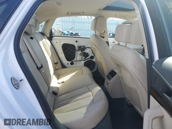 2018 Audi A4 Premium with VIN WAUDNAF41JN016647, listed as a Copart auction lot 48168125 with 70,524 mi miles and Salvage Title. Bid and sale history available at DreamBid. Image 10.
