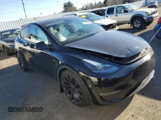 2021 Tesla Model Y Performance with VIN 5YJYGDEF9MF240125, listed as a Copart auction lot 88495425 with 45,829 mi miles and Salvage Title. Bid and sale history available at DreamBid. Image 4.