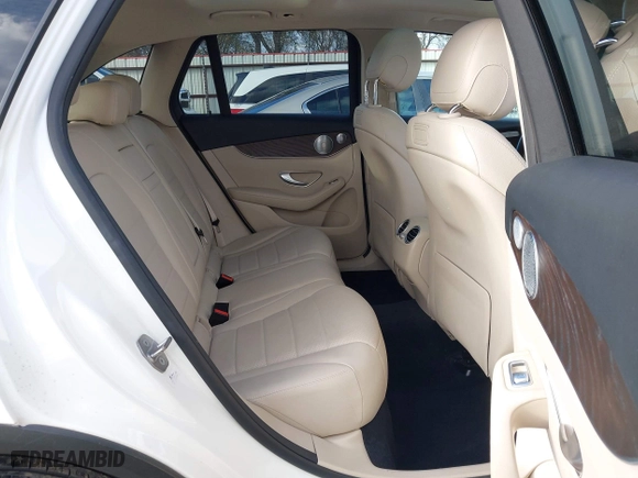 2019 Mercedes-Benz GLC with VIN WDC0G4KB0KV154015, listed as a IAAI auction lot 41049218 with 38,473 mi miles. Bid and sale history available at carsss.com. Image 8.