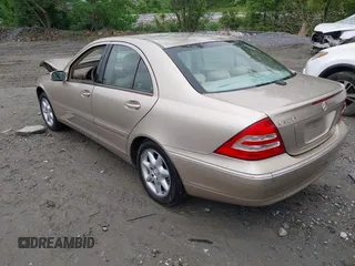 2003 Mercedes-Benz C 320 with VIN WDBRF64J03F298111, listed as a IAAI auction lot 42112965 with 198,974 mi miles and . Bid and sale history available at DreamBid. Image 3.