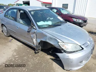 2004 Honda Civic LX with VIN 2HGES166X4H901171, listed as a IAAI auction lot 41895184 with 276,930 mi miles. Bid and sale history available at carsss.com. Image 1.