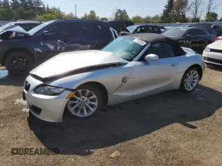 2008 BMW Z4 3.0si with VIN 4USBU53528LX04447, listed as a Copart auction lot 71163054 with 138,920 mi miles and Salvage Title. Bid and sale history available at carsss.com. Image 1.