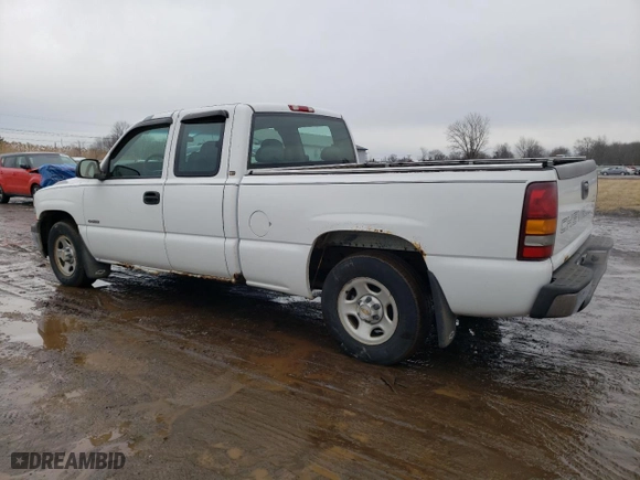 2001 Chevrolet Silverado 1500 LS with VIN 2GCEC19V311333526, listed as a Copart auction lot 46713445 with 157,873 mi miles and Clean Title. Bid and sale history available at carsss.com. Image 2.