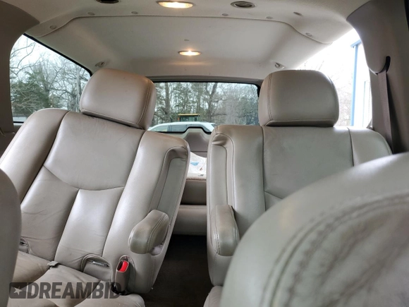 2005 GMC Yukon XL SLT with VIN 1GKFK16ZX5J197541, listed as a Copart auction lot 44103055 with 255,485 mi miles and Salvage Title. Bid and sale history available at carsss.com. Image 10.