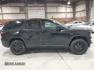 2024 Jeep Grand Cherokee Laredo X with VIN 1C4RJHAG4RC256622, listed as a IAAI auction lot 41771571 with 2,034 mi miles. Bid and sale history available at carsss.com. Image 14.