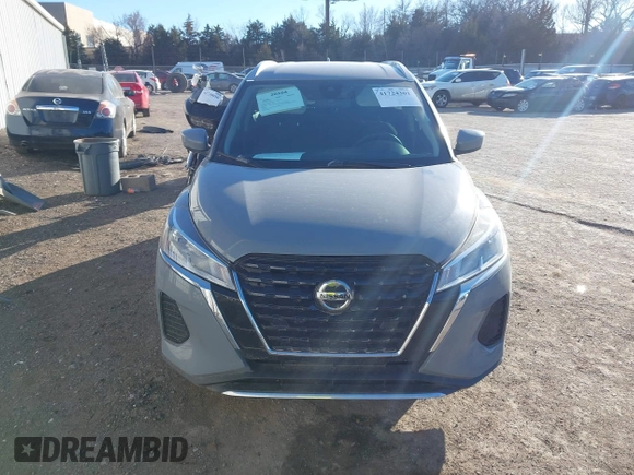 2021 Nissan Kicks SV with VIN 3N1CP5CV5ML508201, listed as a IAAI auction lot 41724301 with 37,522 mi miles. Bid and sale history available at carsss.com. Image 12.