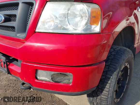 2005 Ford F-150 STX with VIN 1FTRX14W35NA68052, listed as a IAAI auction lot 41768704 with 146,336 mi miles. Bid and sale history available at carsss.com. Image 6.
