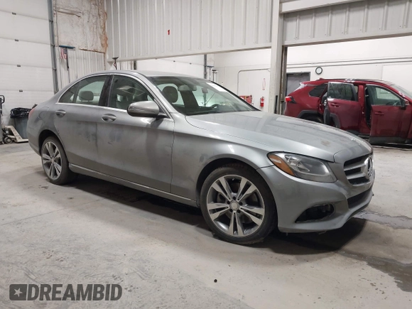 2016 Mercedes-Benz C 300 Luxury with VIN 55SWF4KB8GU113087, listed as a IAAI auction lot 42255273 with Not Provided miles and . Bid and sale history available at DreamBid. Image 1.