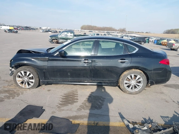2013 Infiniti M with VIN JN1BY1AR3DM600436, listed as a IAAI auction lot 42031696 with 114,637 mi miles and . Bid and sale history available at DreamBid. Image 14.