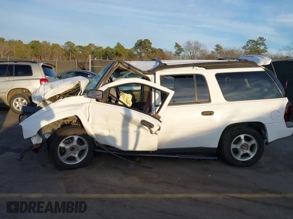 2006 Chevrolet TrailBlazer LS with VIN 1GNES16S466125398, listed as a IAAI auction lot 38466147 with Not Provided miles. Bid and sale history available at carsss.com. Image 14.