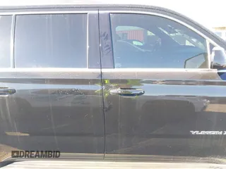 2019 GMC Yukon XL SLT with VIN 1GKS1GKC3KR380153, listed as a IAAI auction lot 41360225 with 152,304 mi miles. Bid and sale history available at carsss.com. Image 13.