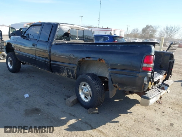 2001 Dodge 2500 z VIN 3B7KF23631G718044, wystawiony jako IAAI lot #41834498 z przebiegiem 154 515 mil mil oraz . Historia ofert i sprzedaży dostępna na DreamBid. Obrazek 3.