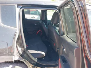 2018 Jeep Renegade Trailhawk with VIN ZACCJBCB0JPG78827, listed as a IAAI auction lot 42240590 with 72,736 mi miles and . Bid and sale history available at DreamBid. Image 8.