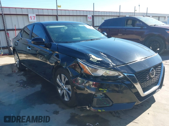 2020 Nissan Altima 2.5 S with VIN 1N4BL4BV2LC209412, listed as a IAAI auction lot 40852991 with 68,656 mi miles. Bid and sale history available at carsss.com. Image 6.