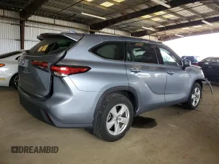2020 Toyota Highlander LE with VIN 5TDBZRBH2LS026347, listed as a Copart auction lot 54532345 with 27,339 mi miles and Salvage title. Bid and sale history available at DreamBid. Image 3.