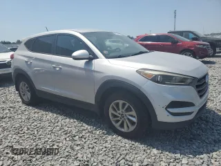 2016 Hyundai Tucson SE z VIN KM8J23A43GU225772, wystawiony jako Copart lot #58084075 z przebiegiem 78 108 mil mil oraz Czysty tytuł • Clean title. Historia ofert i sprzedaży dostępna na DreamBid. Obrazek 4.