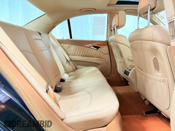 2007 Mercedes-Benz E 550 with VIN WDBUF90X77X223895, listed as a Copart auction lot 54968615 with 102,781 mi miles and Clean Title. Bid and sale history available at carsss.com. Image 6.