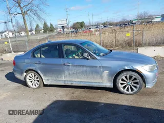 2011 BMW 3 Series 328i xDrive with VIN WBAPK5C54BA660498, listed as a IAAI auction lot 41883414 with 140,938 mi miles and . Bid and sale history available at DreamBid. Image 13.