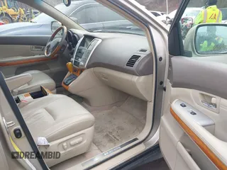 2005 Lexus RX 330 with VIN 2T2HA31U25C084527, listed as a IAAI auction lot 41689667 with 173,842 mi miles. Bid and sale history available at carsss.com. Image 5.