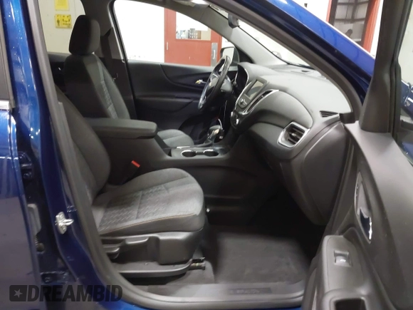 2022 Chevrolet Equinox LT with VIN 3GNAXUEV0NL223572, listed as a IAAI auction lot 42002502 with 20,170 mi miles and . Bid and sale history available at DreamBid. Image 5.