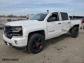 2018 Chevrolet Silverado 1500 LTZ with VIN 3GCUKSEC6JG551377, listed as a Copart auction lot 45609255 with 62,480 mi miles and Salvage Title. Bid and sale history available at carsss.com. Image 1.