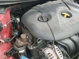 2015 Hyundai Elantra SE z VIN KMHDH4AE6FU381619, wystawiony jako IAAI lot #42346739 z przebiegiem 144 614 mil mil oraz . Historia ofert i sprzedaży dostępna na DreamBid. Obrazek 20.