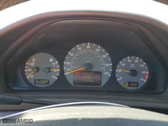 2003 Mercedes-Benz CLK-Class 4.3L with VIN WDBLK70G23T141120, listed as a Copart auction lot 67302364 with 123,097 mi miles and Salvage Title. Bid and sale history available at carsss.com. Image 9.