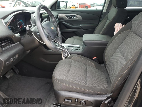 2019 Chevrolet Traverse LT Cloth z VIN 1GNEVGKW9KJ281947, wystawiony jako Copart lot #55349625 z przebiegiem 86 559 mil mil oraz Szkoda całkowita • Salvage title. Historia ofert i sprzedaży dostępna na DreamBid. Obrazek 7.
