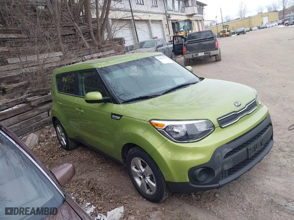 2017 Kia Soul with VIN KNDJN2A27H7881302, listed as a IAAI auction lot 41427356 with 41,540 mi miles. Bid and sale history available at carsss.com. Image 1.