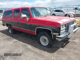 1989 GMC Suburban with VIN 1GKGV26KXKF505116, listed as a IAAI auction lot 42782132 with 83,783 mi miles and . Bid and sale history available at DreamBid. Image 1.