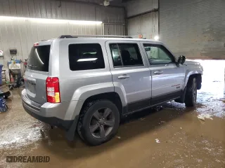 2016 Jeep Patriot Sport with VIN 1C4NJPBB3GD711088, listed as a Copart auction lot 49688745 with 100,461 mi miles and Salvage Title. Bid and sale history available at carsss.com. Image 3.