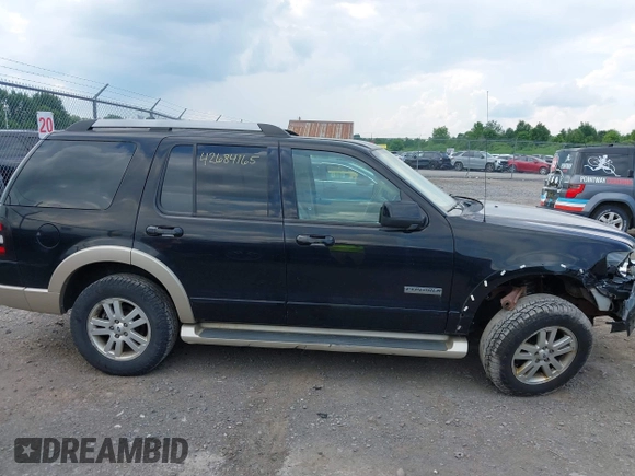 2006 Ford Explorer Eddie Bauer z VIN 1FMEU74806UA38750, wystawiony jako IAAI lot #42684165 z przebiegiem 140 550 mil mil oraz . Historia ofert i sprzedaży dostępna na DreamBid. Obrazek 13.