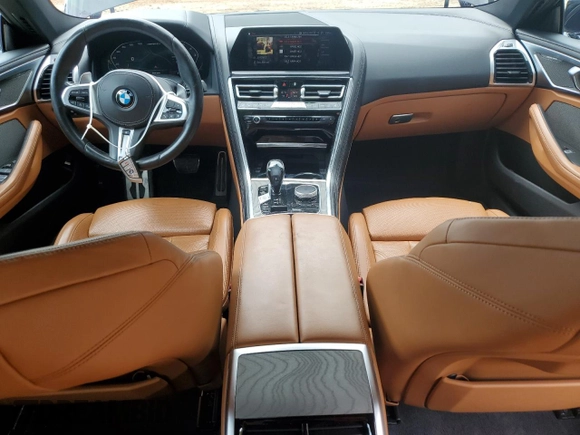 2021 BMW 8 Series M850i z VIN WBAGV8C06MCG35500, wystawiony jako Copart lot #59467425 z przebiegiem 54 268 mil mil oraz Szkoda całkowita • Salvage title. Historia ofert i sprzedaży dostępna na DreamBid. Obrazek 8.