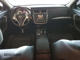 2017 Nissan Altima S z VIN 1N4AL3APXHN358493, wystawiony jako Copart lot #56191235 z przebiegiem 81 147 mil mil oraz Szkoda całkowita • Salvage title. Historia ofert i sprzedaży dostępna na DreamBid. Obrazek 8.