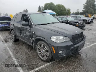 2013 BMW X5 xDrive35i with VIN 5UXZV4C54D0B05753, listed as a Copart auction lot 48157195 with 96,891 mi miles and Salvage Title. Bid and sale history available at carsss.com. Image 4.