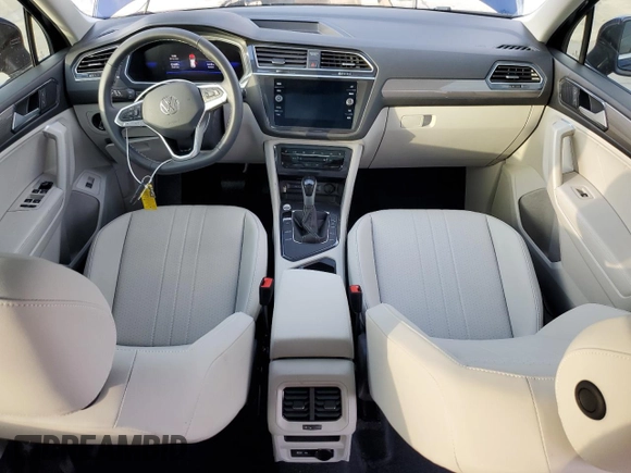 2024 Volkswagen Tiguan SE with VIN 3VVNB7AX1RM062426, listed as a Copart auction lot 43279425 with 10,654 mi miles and Salvage title. Bid and sale history available at DreamBid. Image 8.
