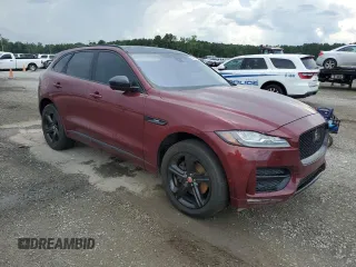 2017 Jaguar F-Pace 35t R-Sport with VIN SADCL2BV6HA495985, listed as a Copart auction lot 63428675 with 134,403 mi miles and Clean title. Bid and sale history available at DreamBid. Image 4.