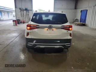 2021 Kia Seltos S z VIN KNDEUCAAXM7169264, wystawiony jako Copart lot #57122775 z przebiegiem 100 187 mil mil oraz Szkody całkowita. Historia ofert i sprzedaży dostępna na DreamBid. Obrazek 6.