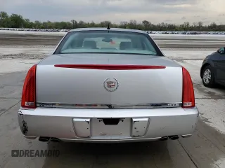 2006 Cadillac DTS 1SD z VIN 1G6KD57Y26U115094, wystawiony jako Copart lot #53534355 z przebiegiem 126 631 mil mil oraz Szkoda całkowita • Salvage title. Historia ofert i sprzedaży dostępna na DreamBid. Obrazek 6.
