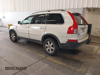 2007 Volvo XC90 I6 with VIN YV4CM982771367703, listed as a IAAI auction lot 41286837 with 189,530 mi miles and . Bid and sale history available at DreamBid. Image 3.