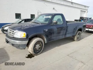 2001 Ford F-150 XL z VIN 2FTPF18ZX1CA76406, wystawiony jako Copart lot #80783234 z przebiegiem Nie podano mil oraz Czysty tytuł • Clean title. Historia ofert i sprzedaży dostępna na DreamBid. Obrazek 1.