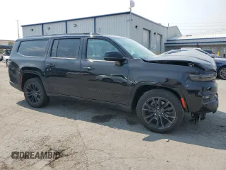 2024 Jeep Grand Wagoneer Series II z VIN 1C4SJSFP7RS103472, wystawiony jako Copart lot #70986124 z przebiegiem 2 799 mil mil oraz Szkoda całkowita • Salvage title. Historia ofert i sprzedaży dostępna na DreamBid. Obrazek 4.