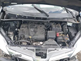 2020 Toyota Sienna XLE z VIN 5TDDZ3DC4LS232650, wystawiony jako IAAI lot #42332566 z przebiegiem 141 971 mil mil oraz . Historia ofert i sprzedaży dostępna na DreamBid. Obrazek 10.