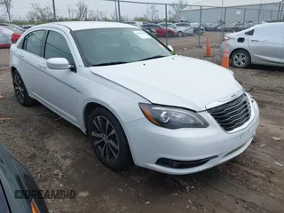 2014 Chrysler 200 Touring with VIN 1C3CCBBB7EN176881, listed as a IAAI auction lot 42054862 with 179,698 mi miles. Bid and sale history available at carsss.com. Image 1.