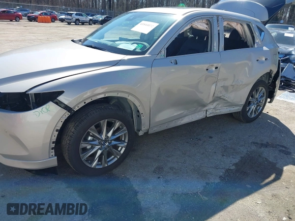 2025 Mazda CX-5 S Premium Plus with VIN JM3KFBEM9S0579269, listed as a IAAI auction lot 41844072 with 991 mi miles and . Bid and sale history available at carsss.com. Image 6.