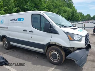 2019 Ford Transit z VIN 1FTYE1YMXKKA58898, wystawiony jako IAAI lot #42301059 z przebiegiem 305 857 mil mil oraz . Historia ofert i sprzedaży dostępna na DreamBid. Obrazek 1.