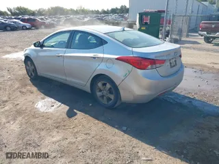 2013 Hyundai Elantra Limited with VIN KMHDH4AE5DU855797, listed as a IAAI auction lot 40543503 with 201,120 mi miles. Bid and sale history available at carsss.com. Image 3.